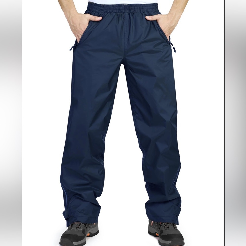 33,000 ft Mens Short Black Short Breathable Rain Nylon Pants NWT NEW Medium